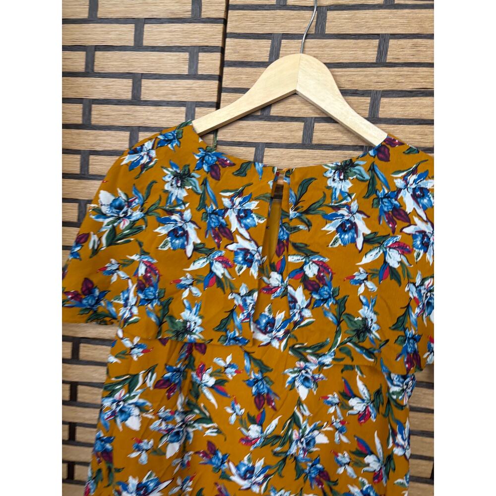 Entro Gold Floral Dress Size Medium - Picture 6 of 9